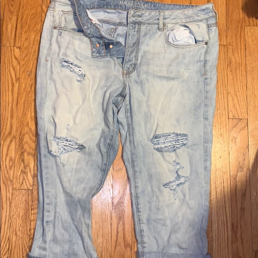 American Eagle boyfriend crop Jean